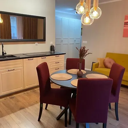 Nad Jeziorem Apartment